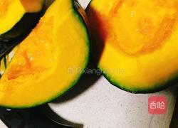 南瓜馅包子的做法图解1