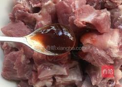橙汁烧板栗排骨的做法图解4