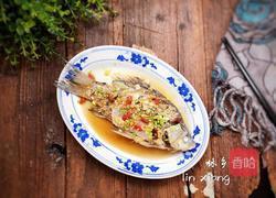 枸杞蒸鲫鱼的做法图解9
