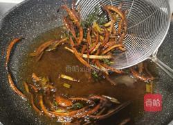 韭菜鸡蛋包子的做法图解5