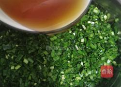 韭菜鸡蛋包子的做法图解8