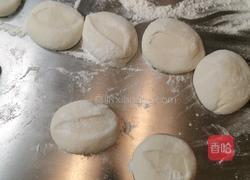 韭菜鸡蛋包子的做法图解16