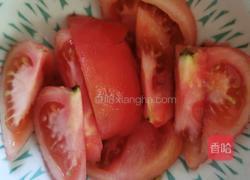 番茄鲫鱼豆腐汤的做法图解2