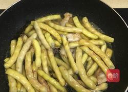 五花肉炖几豆角的做法图解9