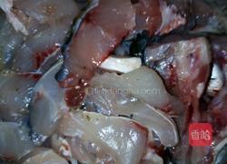 家常酸菜鱼的做法图解1