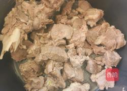 新疆羊肉抓饭的做法图解3