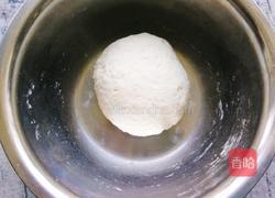 培根香肠披萨的做法图解3