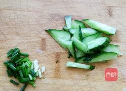 鲜虾鸡蛋面的做法图解2