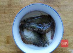 鲜虾鸡蛋面的做法图解3