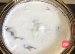 海鲜牛奶粥的做法图解4