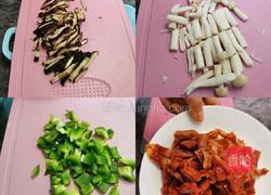 腊肠香菇土豆焖饭的做法图解3