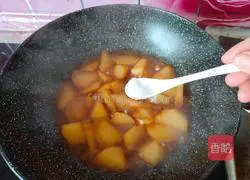 Illustration of braised radish 9