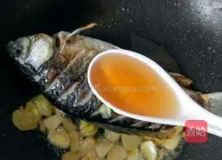 鲫鱼豆腐汤的做法图解8