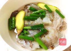 宝宝辅食——山药鲜虾片的做法图解1