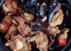 木耳炖鸡的做法图解8