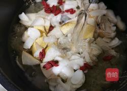 银耳雪梨百合枸杞汤的做法图解11