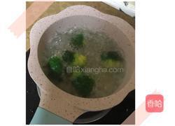 婴儿辅食：西兰花泥的做法图解2