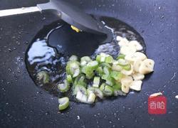 茭瓜炒鸡蛋的做法图解6