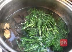 韭菜猪血汤的做法图解7