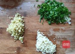 姜蒜炒红虾的做法图解3