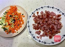 香肠三丁蛋炒饭的做法图解5