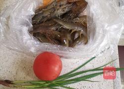 番茄虾球的做法图解1