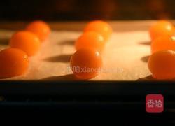 经典广式蛋黄莲蓉月饼的做法图解5
