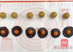 经典广式蛋黄莲蓉月饼的做法图解6