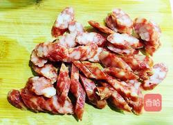 腊肠炒荷兰豆的做法图解2