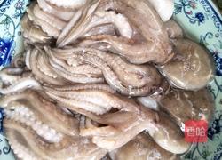 白灼章鱼仔的做法图解1