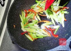 鸡胸肉炒芹菜的做法图解7