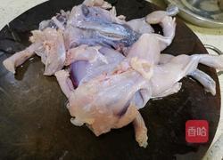 洋葱炒青蛙的做法图解2