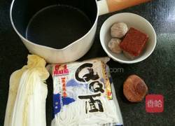 香辣牛肉丸子QQ面的做法图解1