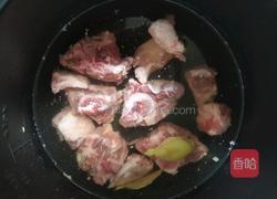 排骨冬瓜汤的做法图解1