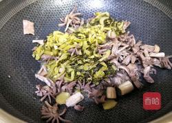 酸菜炒鸭胗的做法图解11