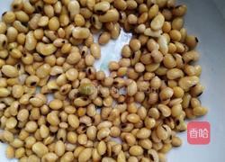 大骨冬瓜黄豆汤的做法图解1