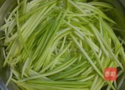 麻酱西葫芦丝的做法图解2