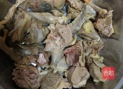 山药鸽子汤的做法图解2