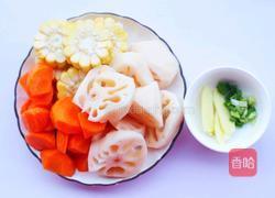 莲藕排骨汤的做法图解2