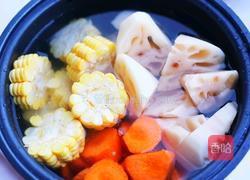 莲藕排骨汤的做法图解9