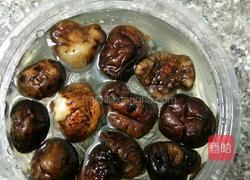 香菇瘦肉粥的做法图解2