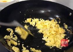 孙子最爱的创意蛋炒饭的做法图解1