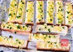 简单几步，做出媲美面包店的蒜香面包条的做法图解5