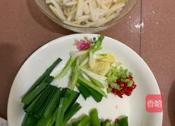 酸笋炒瘦肉的做法图解3