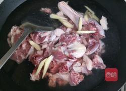 香辣啤酒鸭的做法图解1