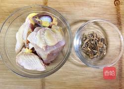 手掌参炖鸡的做法图解1