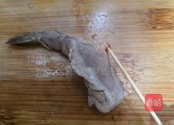 酥脆凤尾虾的做法图解3