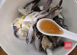 咸蛋黄焗梭子蟹的做法图解4