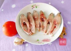 番茄蒸海鱼的做法图解1