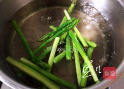 牛肉虾仁芦笋意面的做法图解6